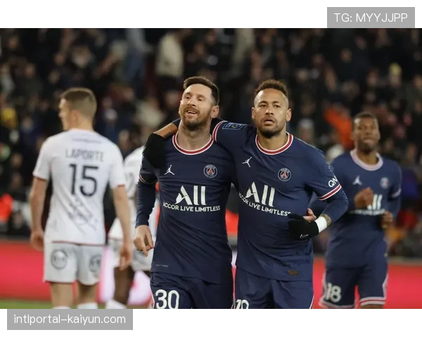 法甲战术创新观察 巴黎圣日耳曼技术流融合高速转换体系