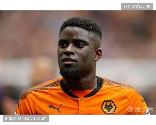 狼队恩迪亚耶犯规漏判点球 三成专家认为属重大失误 狼队恩迪亚耶犯规漏判点球 三成专家认为属重大失误